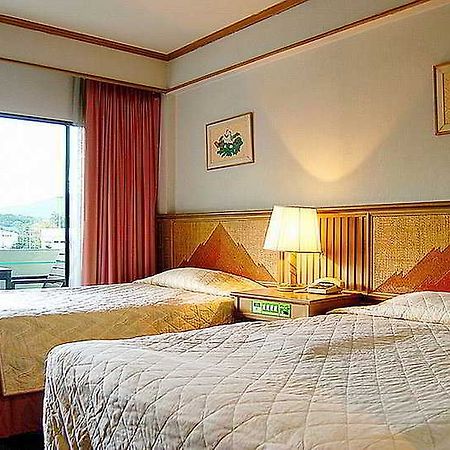 Rooks Holiday Hotel & Resort Mae Hong Son Exterior photo