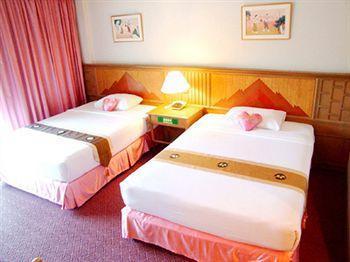 Rooks Holiday Hotel & Resort Mae Hong Son Exterior photo